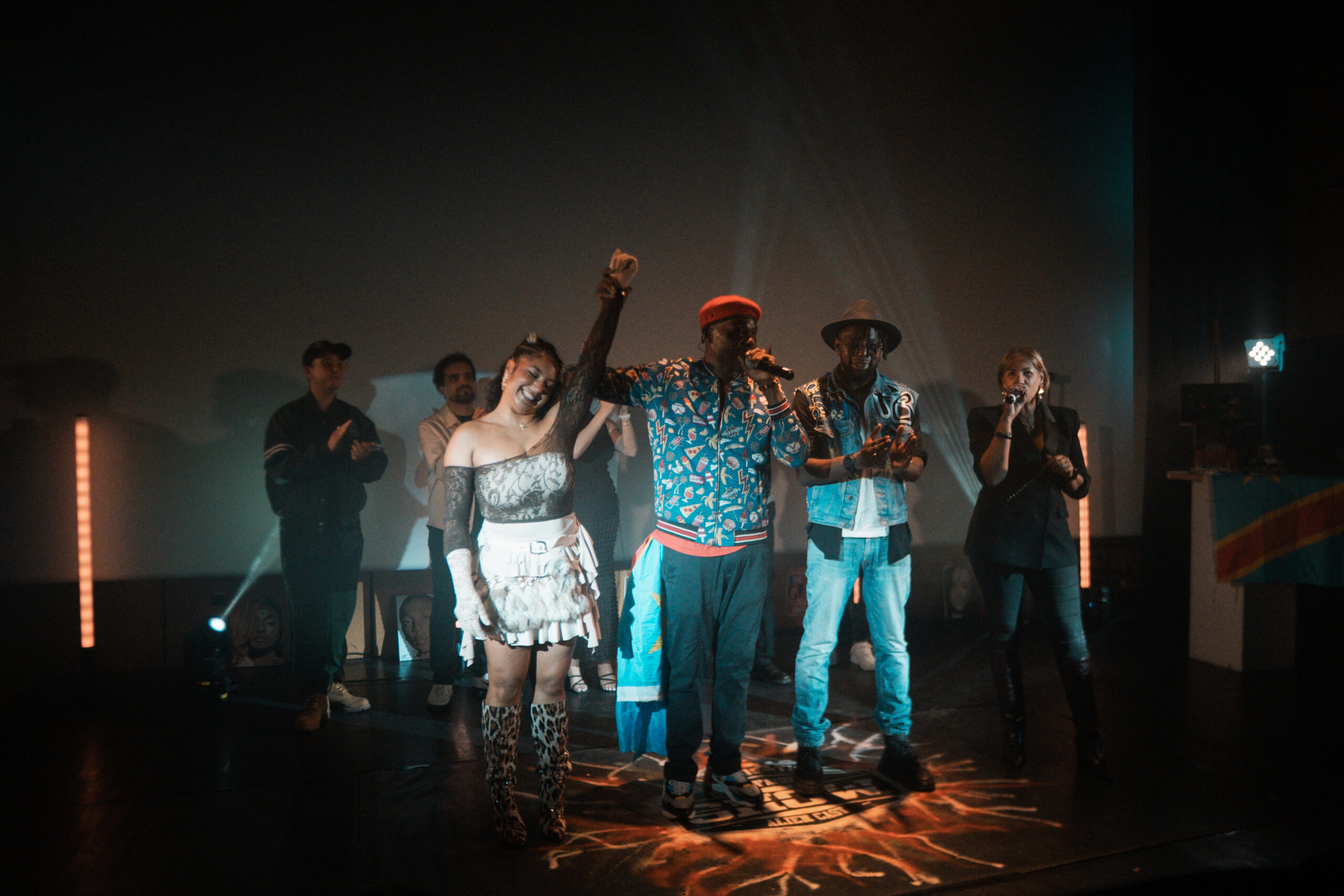 Shanys remportant la finale du concours askip t'as du talent