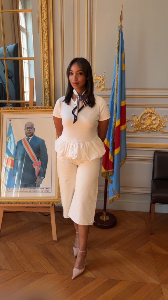 Inès Carmel Portrait